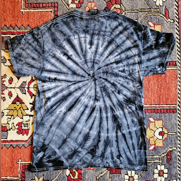 Thrasher and Volcom Graphic Tees EUC - M - Picture 3 of 12